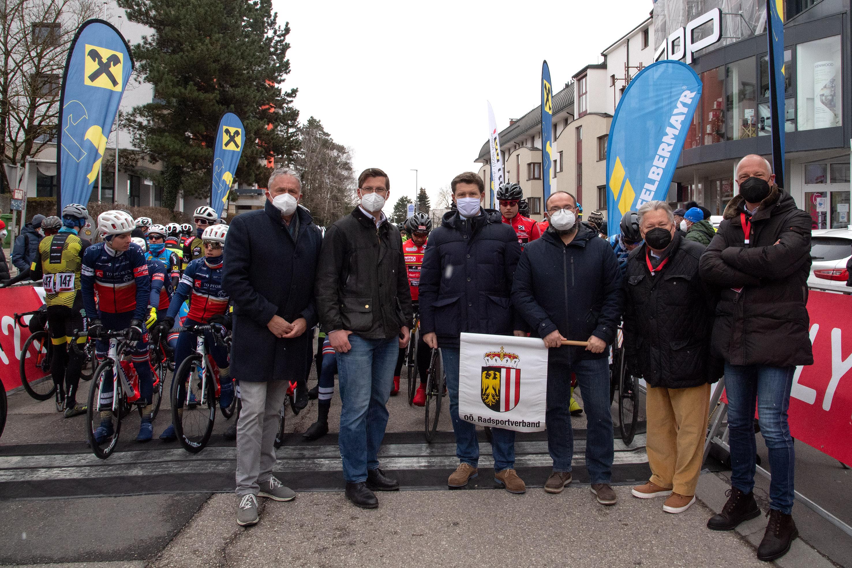  Gerald Pototschnig (LRV Steiermark) Harald J. Mayer (ÖRV, Präsident Österreichischer Radsportverband), Herren Elite, U23, Radliga, 60. Radsaison-Eröffnungsrennen Leonding, Oberösterreich
