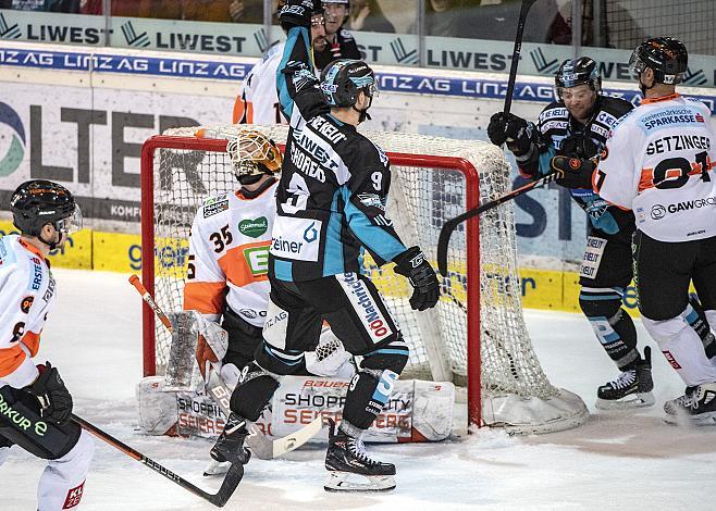 Rick Schofield (EHC Liwest Black Wings Linz) feiert das 1 zu 1 Spiel 6, EHC Liwest Black Wings Linz - Graz 99ers, Play Offs, Viertelfinale