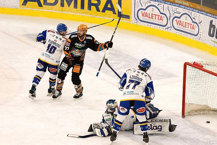Andreas Kristler (Steinbach Black Wings Linz) feiert Steinbach Black Wings Linz vs EC GRAND IMMO VSV, bet-at-home ICE Hockey League