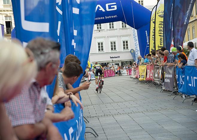 Start Linz Hauptplatz, Martinskirche,  Radsport 10. Int. OOE Rundfahrt Prolog