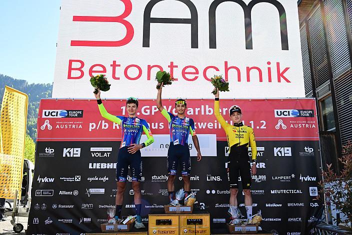 Podest, 2. Platz Alexandre Balmer (SUI, Solution Tech NIPPO Ral), Sieger Santiago Umba (COL, Solution Tech NIPPO Rali), 3.Platz Patryk Goszczurny (POL,Team Visma  Lease a Bike Development), Herren Elite, U23, Road Cycling League Austria, 15. GP Vorarlberg