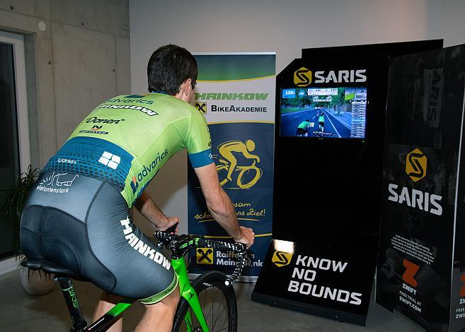 Michael Konczer (AUT, Hrinkow Advarics Cycleang) trainiert auf dem Saris Smarttrainer, Herren Elite, UCI Continental, Raiffeisen Hrinkow Bike Akademie