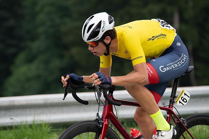 Im Gelben Trikot des Gesamtführenden Alec Segaert (BEL, Gaverzicht Be - Okay) 46. Int. Keine Sorgen,  Junioren Rundfahrt UCI Kat. MJ 2.1, 2. Etappe Rohrbach - Rohrbach