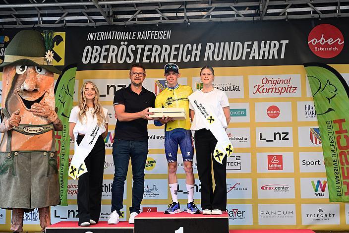 Im Gelben Trikot und Etappensieger Aaron Dockx (BEL, Alpecin-Deceuninck Development Team) Wels - Aigen - Schlägl, 14. Int. Raiffeisen OÖ-Radrundfahrt UCI Kat. 2.2