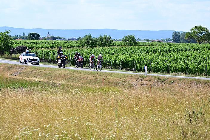 Staatsmeister 2025 Tim Wafler (AUT, Tirol Cycling Team) mit Fluchtgefährten Tobias Bayer (AUT, Alpecin-Deceuninck),,  ÖM Staatsmeisterschaft, Strassenrennen,, Illmitz, Burgenland