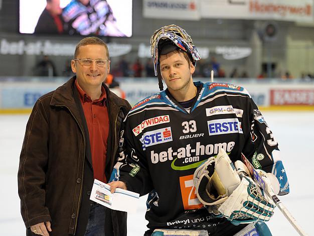 #33 Lorenz Hirn, Tormann, Linz Spieler des Abends, EHC Liwest Black Wings Linz vs SAPA Fehervar AV19