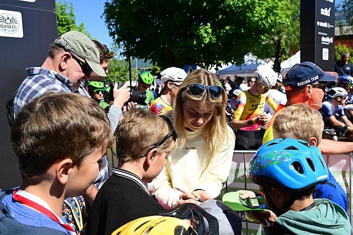 Kids mit Katharina Liensberger, Herren Elite, U23, Road Cycling League Austria, 15. GP Vorarlberg
