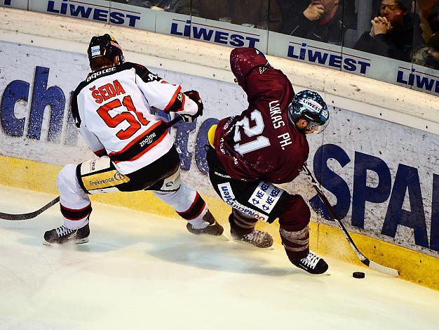 Philipp Lukas, Linz, und Jan Seda, Znaim, EHC Liwest Black Wings Linz vs HC Orli Znojmo