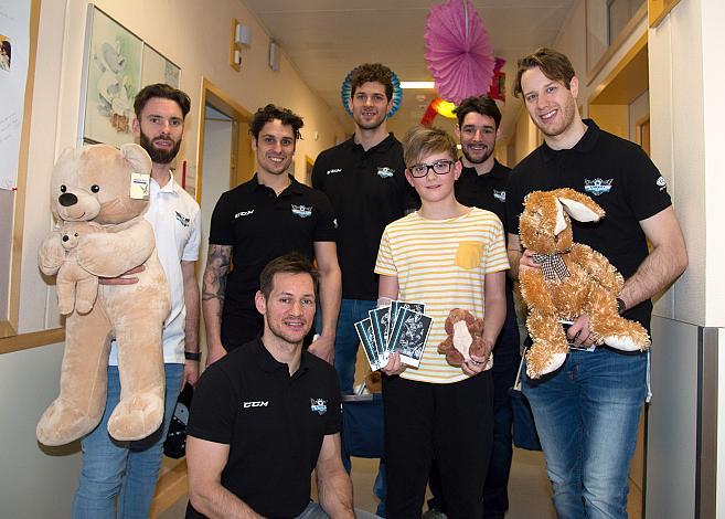Tormann Michael Ouzas (EHC Liwest Black Wings Linz), Philipp Lukas (EHC Liwest Black Wings Linz), Fabio Hofer (EHC Liwest Black Wings Linz), Mario Altmann (EHC Liwest Black Wings Linz),  Kevin Moderer (EHC Liwest Black Wings Linz), Patrick Spannring (EHC 