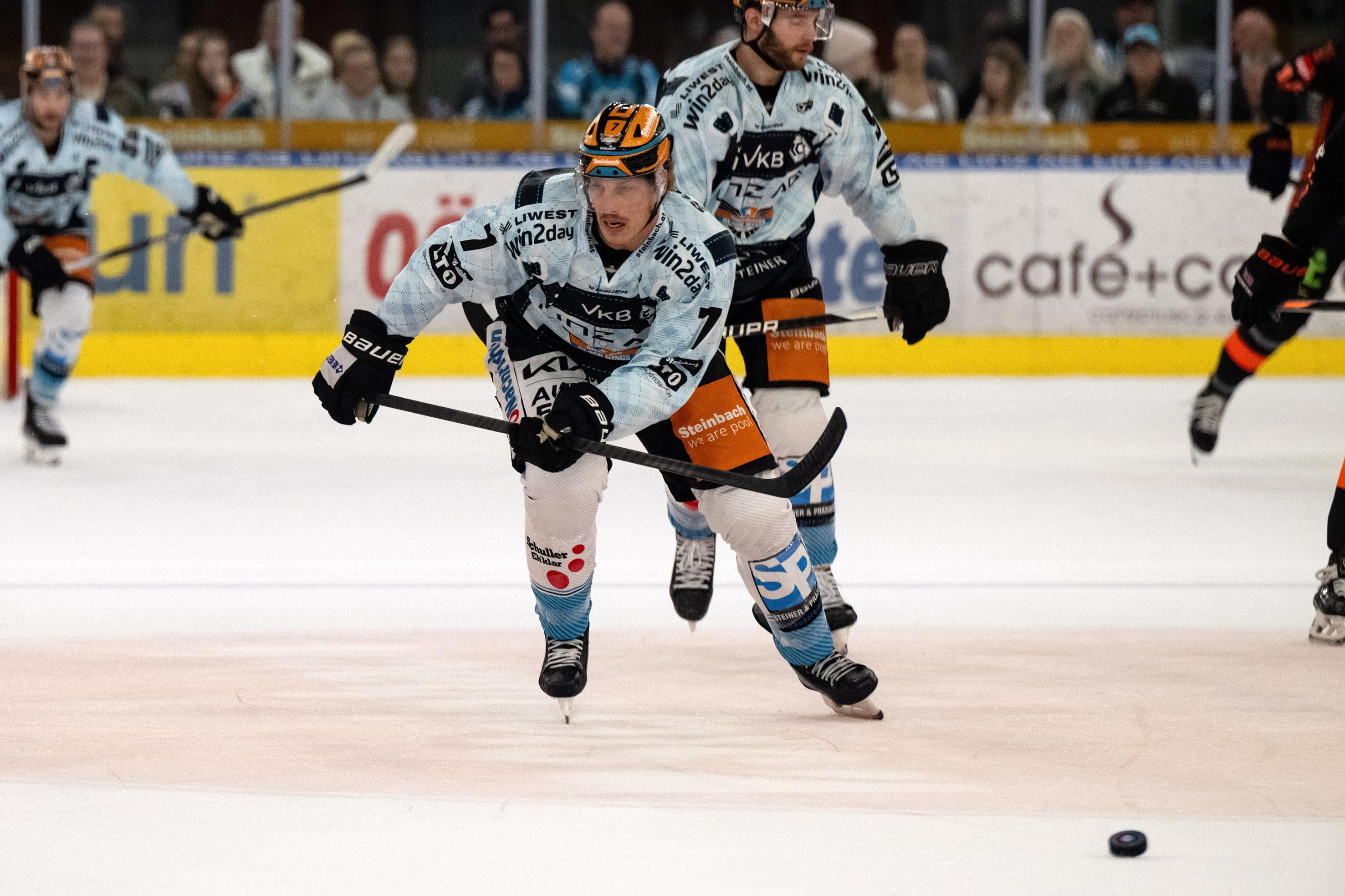 Brian Lebler (Steinbach Black Wings Linz) Oktoberfest, Steinbach Black Wings Linz vs Moser Medical Graz 99ers, Linz AG Eisarena