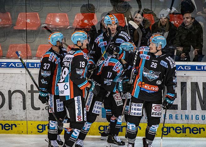 Im Bild: Marek Kalus (EHC Liwest Black Wings Linz) feiert das 2 zu 0, Eishockey,  EHC Liwest Black Wings Linz vs EC Panaceo VSV
