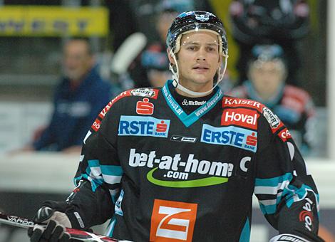 #21 Philipp Lukas, Kapitaen, EHC Liwest Black Wings Linz