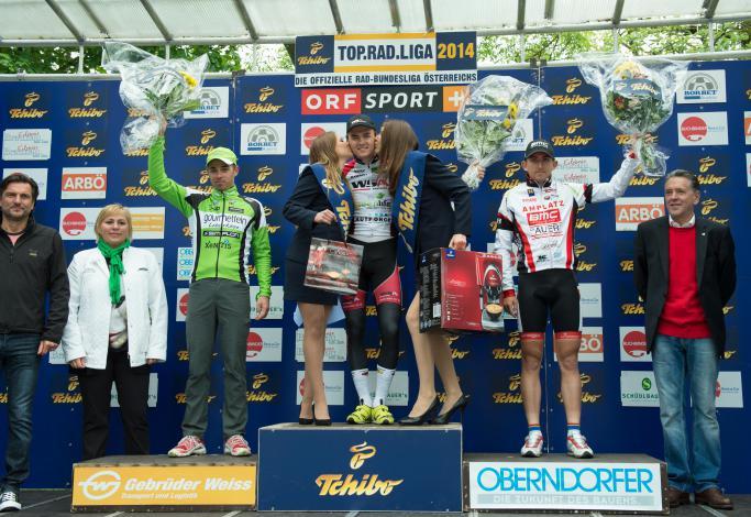 Das Siegerposest in Ranshofen, 1. AUER Daniel, Team WSA Greenlife,  2. MARIN Matej, Team Gourmetfein Simplon,3. BAJC Andi, Team Amplatz, BMC