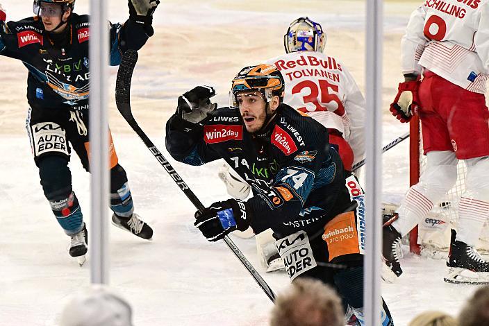 Nico Feldner (Steinbach Black Wings Linz) feiert das Tor zum 1 zu 0, Steinbach Black Wings Linz vs EC Red Bull Salzburg, Playoffs, 2. Viertelfinale, Linz AG Eisarena 