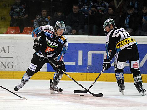 Brian Lebler und Gregor Baumgartner, Linz EHC Liwest Black Wings Linz vs. HDD Tilia Olimpija Ljubljana 