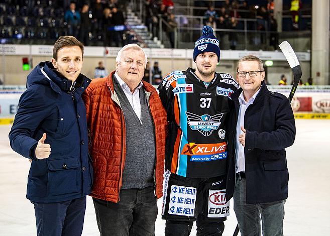 Im Bild: Spieler des Abends Andreas Kristler (EHC Liwest Black Wings Linz),  Eishockey,  EHC Liwest Black Wings Linz vs HC Orli Znojmo