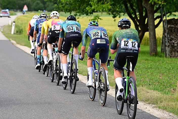 Die Ausreisser mit Colin Chris Stüssi (SUI, Team Vorarlberg), Erazem Valjavec (SLO, Soudal - Quickstep Devo Team), Maximilian Schmidbauer (AUT, Schwingshandl Intralogistics), Josef Dirnbauer (AUT, Hrinkow Advarics), Miguel Heidemann (GER, Rembe - rad-net), Balint Feldhofer (HUN, Bahrain Victorious Development Team), Ian Kings (GER, Team Visma - Lease a Bike Development Team), 3. Etappe Asten - Bad Schallerbach, Oberösterreich Rundfahrt