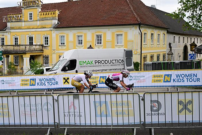 Siegerin Eliska Kvasnickova (CZE, VIF Cycling Team), Sofia Ungerova (SVK, MAT Atom Deweloper Wroclaw)  07.06.2025 07.06.2025 Rad 2 Etappe Sportland NOE WOMEN Tour