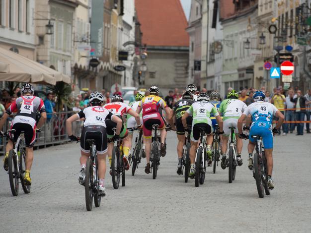 Der Start in Steyr zum Eliterennen,