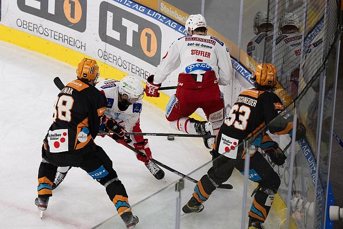 Niklas Bretschneider (Steinbach Black Wings Linz), Dalibor Bortnak (Steinbach Black Wings Linz) Steinbach Black Wings Linz vs EC KAC, bet-at-home ICE Hockey League