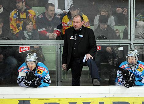 Trainer Kim Collins, Liwest Black Wings, Vienna Capitals vs. Liwest Black Wings 
