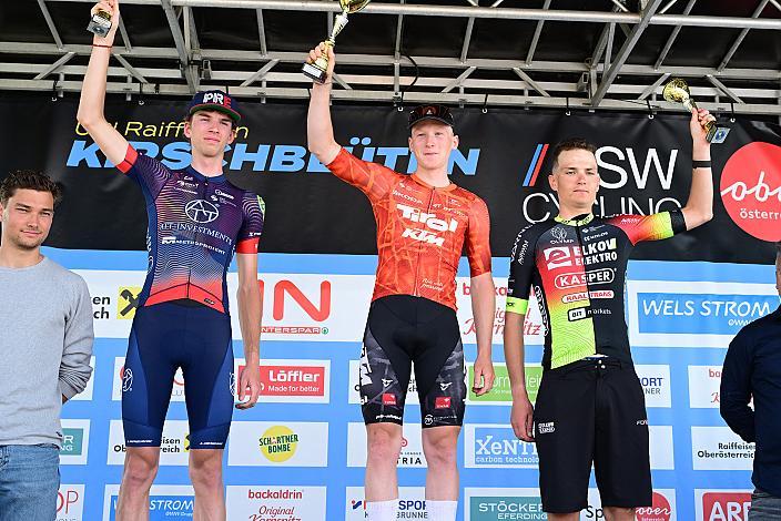 Podest U23, 2. Platz Richard Riska (SVK, ATT Investments), Sieger Sebastian Putz (AUT, Tirol KTM Cycling Team), 3. Platz Tomas Obdrzalek (CZE, Elkov Kasper) Herren Elite, U23, Road Cycling League Austria, 62. Raika Kirschbluetenrennen, Wels, Oberösterreich