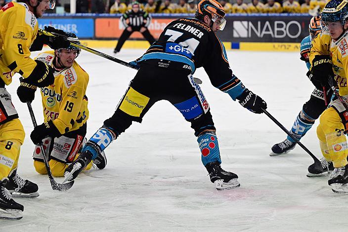  Nico Feldner (Steinbach Black Wings Linz) Win2Day ICE Hockey League,  Steinbach Black Wings Linz vs Spusu Vienna Capitals,  Linz AG Eisarena 