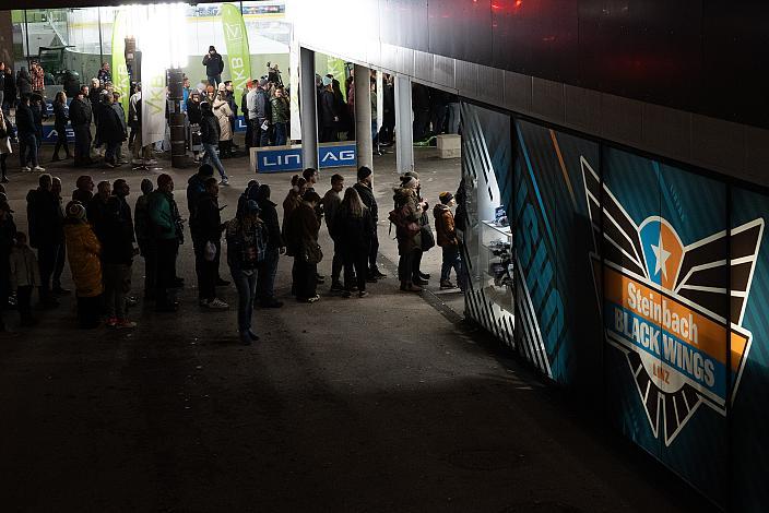 Top Besuch bei Steinbach Black Wings Linz vs Moser Medical Graz 99ers , Linz AG Eisarena