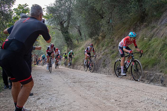 Matteo Trentin (ITA, UAE Team Emirates) im Anstieg Dieselfarm, 2. Veneto Classic, Treviso - Bassana del Grappa, Veneto, ITA 190km