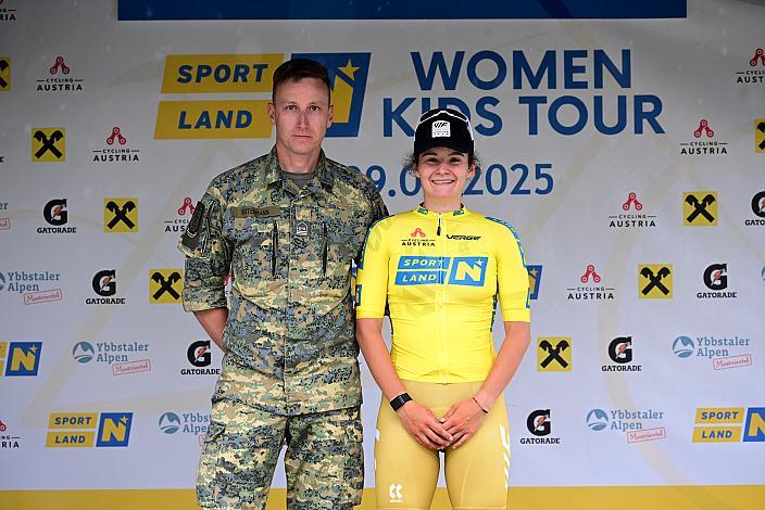 Im gelben Trikot und Etappensiegerin Eliska Kvasnickova (CZE, VIF Cycling Team) 07.06.2025 07.06.2025 Rad 2 Etappe Sportland NOE WOMEN Tour