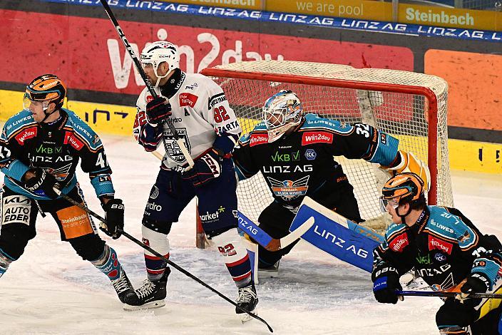  Balint Magosi (Hydro Fehervar AV 19), Tormann Rasmus Tirronen (Steinbach Black Wings Linz) Win2Day ICE Hockey League,  Steinbach Black Wings Linz vs Tiwag Innsbruck - Hydro Fehervar AV 19