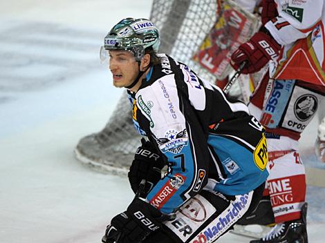 Brian Lebler, Linz EHC Liwest Black Wings Linz vs. EC KAC Finale 1