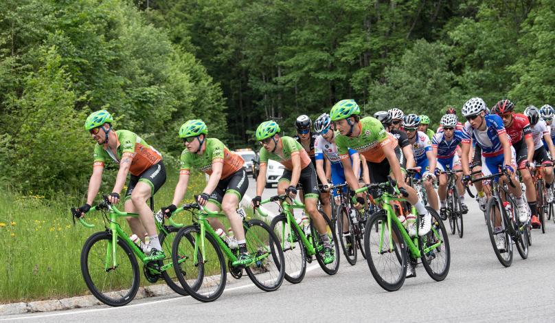 Gruppe mit Paul Redtenbacher (AUT, Hrinkow Advarics Cycleang Team)