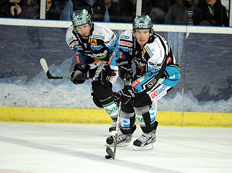 Rob Hisey und Danny Irmen, Linz, EC Red Bull Salzburg vs. EHC Liwest Black Wings Linz 