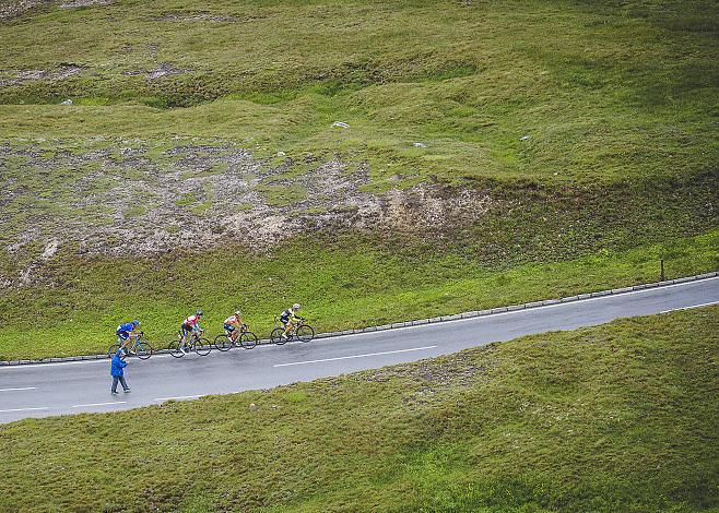 v.l. Artem Nych (RUS, Gazprom - Rusvelo), Ben Hermans (BEL, Israel Cycling Academy), Hermann Pernsteiner (AUT, Bahrain Merida Pro Cycling Team), Patrick Schelling (Team Vorarlberg Santic) 5. Etappe Matrei - Grossglockner  70. Ã–sterreich Rundfahrt 