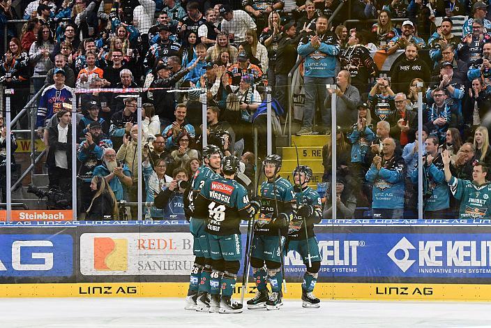 Torjubel in Linz, 4. Runde ICE, Steinbach Black Wings Linz vs Pioneers Vorarlberg, Linz AG Eisarena 