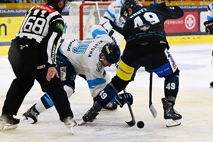 Adam Musil (CZE, Bili Tygri Liberec), Graham Knott (Steinbach Black Wings Linz),   Steinbach Black Wings Linz vs Bili Tygri Liberec (CZE) , Linz AG Eisarena 