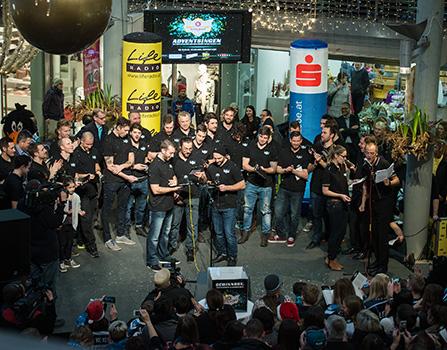 EHC Liwest Black Wings Linz, Passage Linz