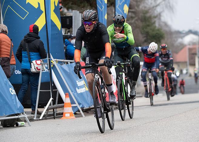 2. Platz Birmin Benz (GER,  rad-net Rose Team), 3. Platz Jonas Rapp (GER, Hrinkow Advarics Cycleang),  Herren Elite, U23, Radliga, 60. Radsaison-Eröffnungsrennen Leonding, Oberösterreich