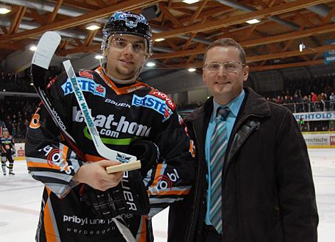 Spieler des Abends Alexander Pallestrang Liwest Black Wings Linz, Moser Medical Graz 99ers