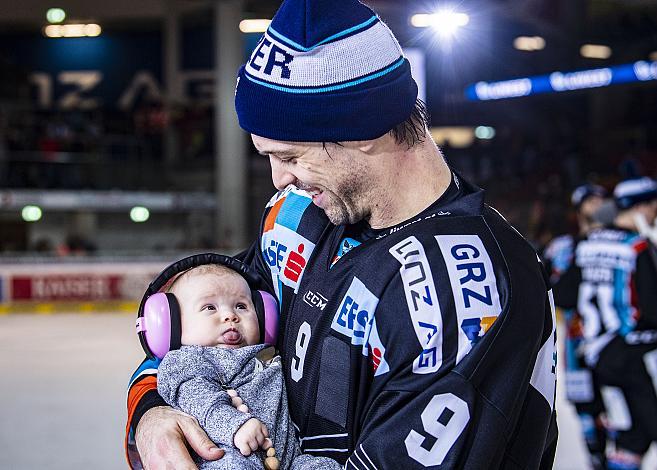 Im Bild: Rick Schofield (EHC Liwest Black Wings Linz) Eishockey,  EHC Liwest Black Wings Linz vs Dornbirn Bulldogs