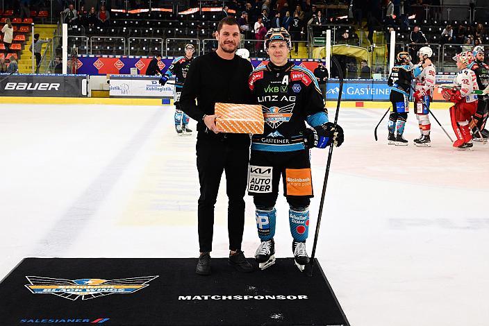 Spieler des Abends Gerd Kragl (Steinbach Black Wings Linz) Win2Day ICE Hockey League,  Steinbach Black Wings Linz vs EC KAC,  Linz AG Eisarena