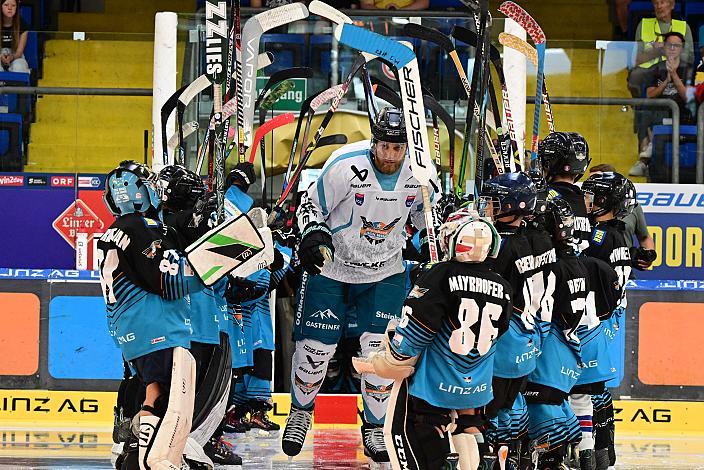 Vojtech Mozik (Steinbach Black Wings Linz) Start Eistraining, Linz AG Eisarena 