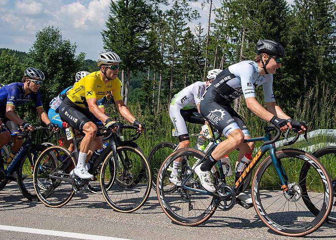 Daan Soete (BEL, Team De Stoempersclub Leuven) im Gelben Raiffeisen Trikot des Gesamtführenden, 1. Etappe Wels - Maria Schmolln, Int. Raiffeisen Oberösterreich Rundfahrt UCI Kat. 2.2