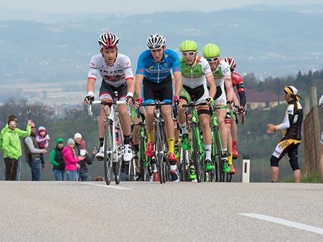 v.l. Riccardo Zoidl, Team Trek, Michael Gogl, Team Felbermayr Simplon Wels, Josef Benetseder, Hrinkow Adverics Cycleang Team. 54. Int. Kirschbluetenrennen, Wels