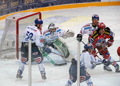 Jeff Shantz, KAC vor dem Tor des VSV, Stadion Klagenfurt