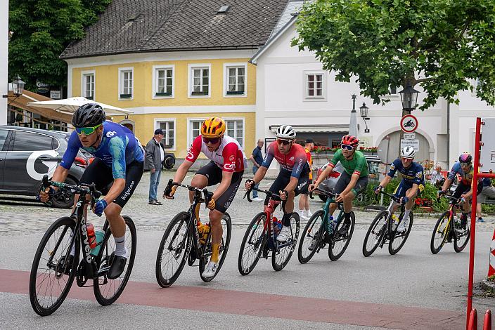 Die Ausreisser mit Theo Reinhardt (GER, Rad-Net Osswald), Lukas Meiler (GER, Team Vorarlberg), Nils Sinschek (NED, Parkhotel Valckenburg), Tim Wafler (AUT, Tirol Cycling Team), Simen Evertsen-Hegreberg (NOR, Tirol KTM Cycling Team), Andre Drege (NOR, Team Coop - Repsol), St. Florian - Höss, Hinterstoder , 14. Int. Raiffeisen OÖ-Radrundfahrt UCI Kat. 2.2