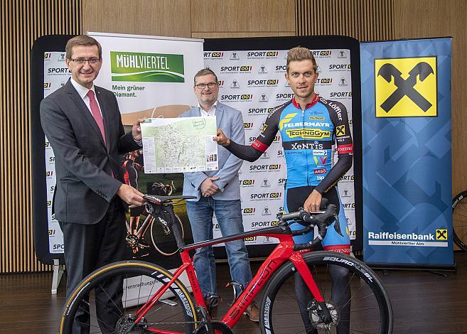 Wirtschafts- und Sport-Landesrat Markus Achleitner (Oberösterreich), Riccardo Zoidl (AUT, Team Felbermayr Simplon Wels), Mühlviertler Hügelwelt Classic,  LRV OÖ, U23, Elite Damen und Herren