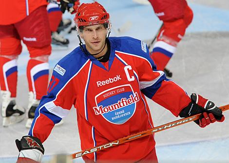 #87 Ondrej Vesely, Stuermer, HC Mountfield - Budweis