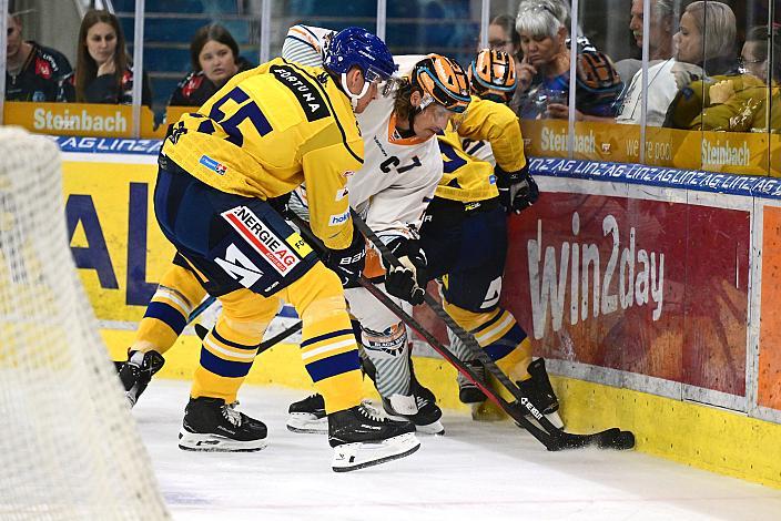 Daniel Bukac (HC Motor Ceske Budejovice), Brian Lebler (Steinbach Black Wings Linz) Testspiel, Steinbach Black Wings Linz vs HC Motor Ceske Budejovice , Linz AG Eisarena 